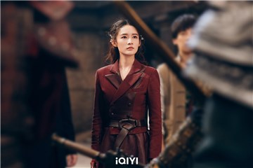 《请君》任嘉伦上床脱衣解扣即兴演出！撩妹金句「我还有更过份的」竟是现场加的