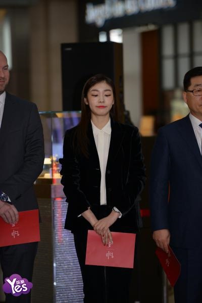 〈Yes 首尔现场〉金妍儿出席冬奥会宣传活动 西装亮相尽显干练帅气