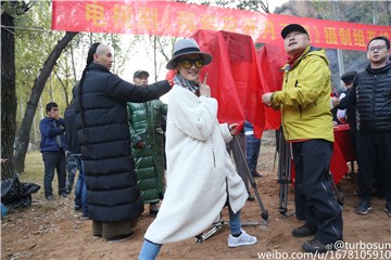 孙俪完美诠释“巧合”：刚拿起剧本，导演就来了