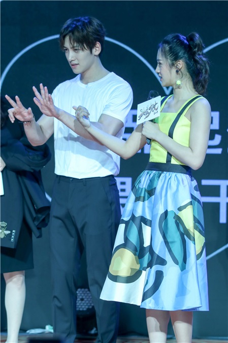 《旋风少女》开播发布会及元武道挑战赛 出席:池昌旭、陈翔、谭松韵、郭俊辰等出席