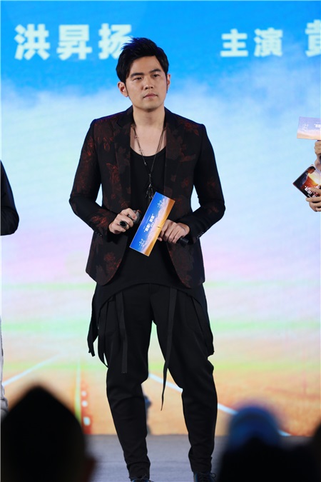 〈Yes北京现场〉周杰伦与林义杰合组鸡腿饭 导演笑称自己是饭盒