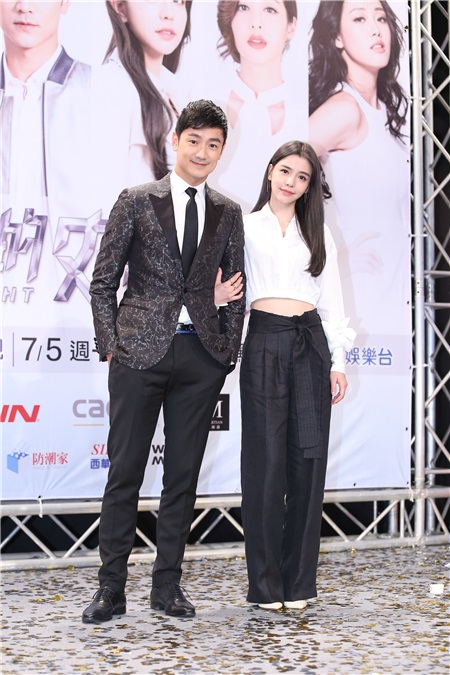 林佑威、李毓芬、沈志明、赖琳恩、刘庭均出席中视《来自未来的史密特》记者会