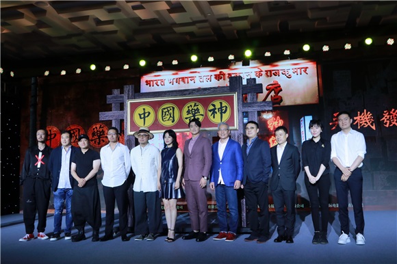 徐峥宁浩时隔三年再度合作 赞叹王传君敬业为戏狂减肥