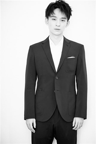 董子健光影写真曝光 获“年度品质表演剧星”