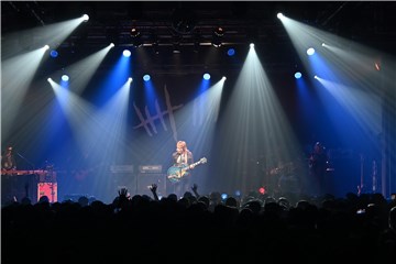 「摇滚天王」伍佰「今夜伍佰9」Live之王独有摇滚浪漫轰动全场