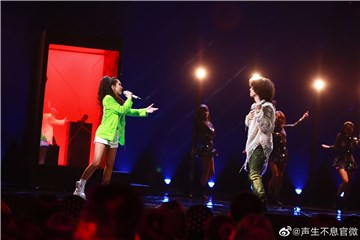 社牛姐弟燃炸现场，李玟曾比特百老汇舞台演绎金曲《Monica》