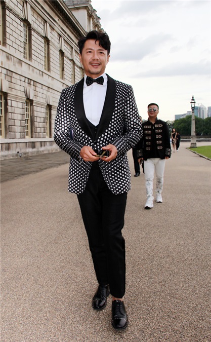 段奕宏中英电影节再夺影帝 受邀出席慈善晚宴