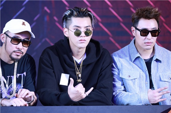 《中国有嘻哈》6.24开播 吴亦凡否认一秒变嘻哈