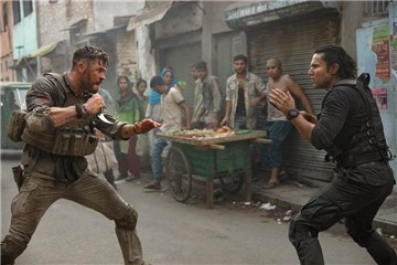 雷神索尔携手「复4」导演 《惊天营救》单挑1600恶徒