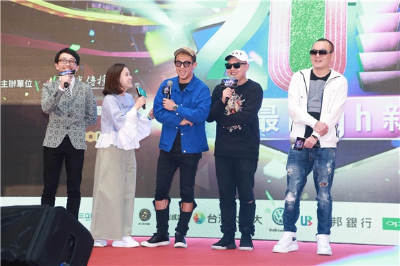 曾宝仪、玖一一、SpeXial出席《2017台北最High新年城》跨年晚会记者会