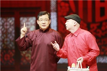 大兵携手徒弟演绎反讽相声
