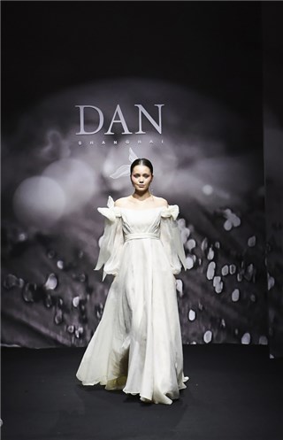 秀场LOOK9.jpg 秀场LOOK9.jpg