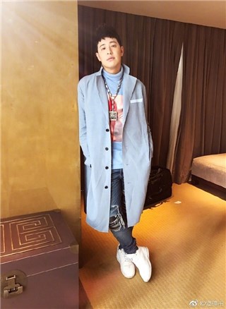 潘玮柏自爆曾经生不如死 用意志力撑过让演唱会如期举行