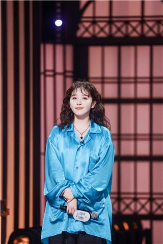 《听姐说》小鹿回应姐姐们脱口秀尴尬 尚雯婕自曝曾收到死亡威胁