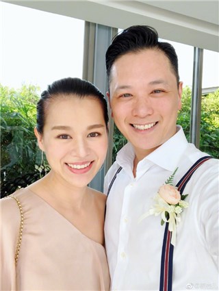 胡杏儿忍不住晒娃 因为太喜欢了！