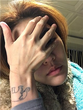 小S晒自拍大呼想刺青 网友却注意照片功能
