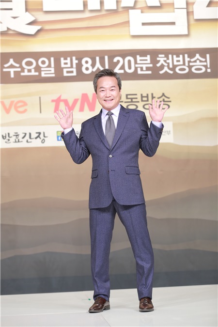 《韩食大赛4》发布会 姜虎东预想收视率为10%
