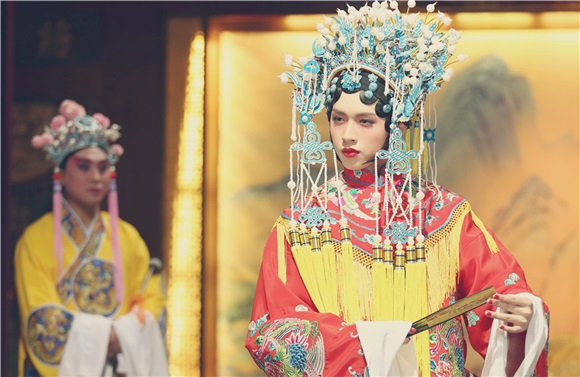 张逸杰演绎倾国名伶 《半妖2》完美诠释梨园花旦