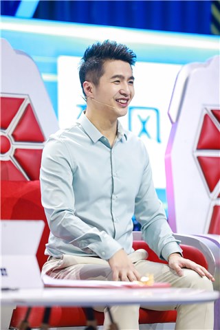 魏坤琳回归变身队长