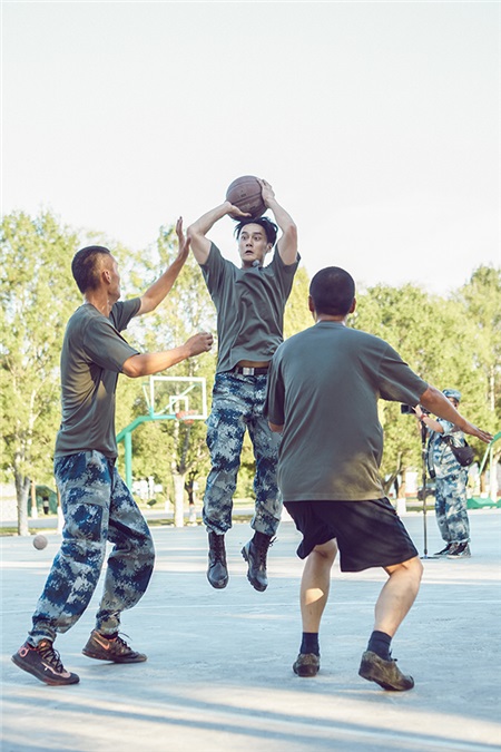 蒋劲夫《真男》成高智商硬汉 考试第二名变身学霸