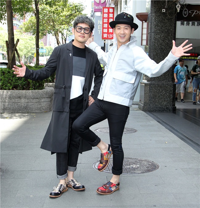 易桀齐、伍冠谚男声团体专辑《不是让你哭的情歌》记者会