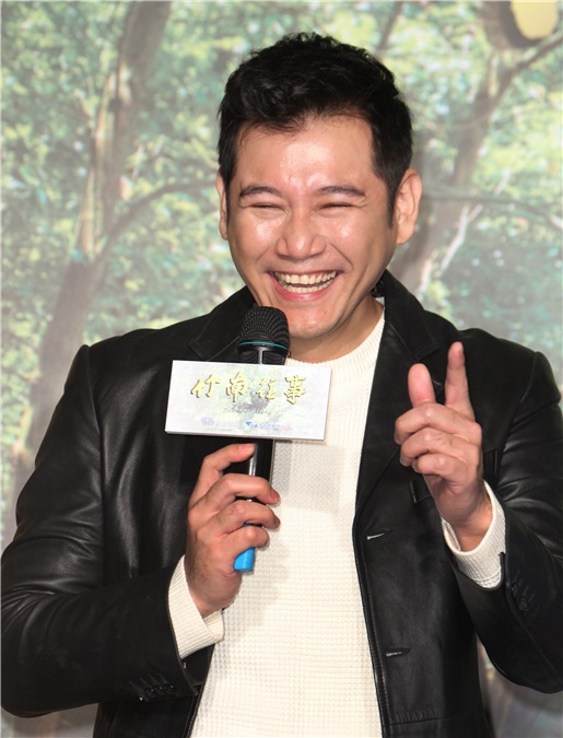 大爱「竹南往事」演员韩瑜、李政颖、杨庆煌、傅小芸、陈熙锋、柯素云等出席上档记者会。