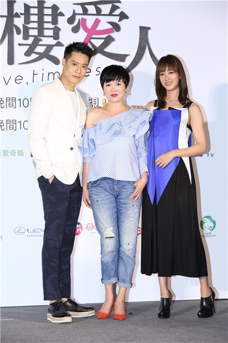 周汤豪、孟耿如、黄薇停、张捷等出席戏剧《钟楼爱人》首映会