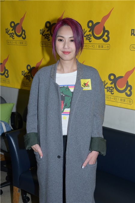 〈YES香港现场〉杨千嬅、林兆霞及陈逸宁为《志明与春娇》出席电台访问