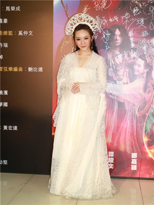 郑嘉颖、谢天华、吕良伟、谭耀文、黎耀祥等出席《风云》舞台剧