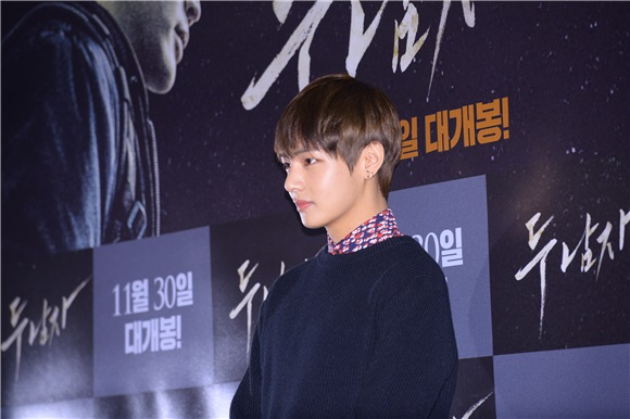 电影《两个男人》举行VIP试映会 SuperJunior利特、少女时代允儿等助阵
