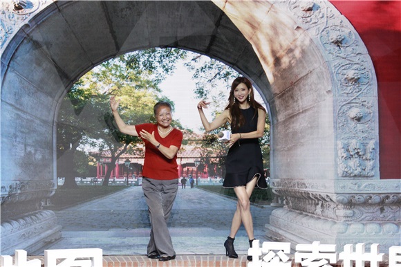 林志玲化身极客女神 自嘲沙漠旅游后变「黑珍珠」