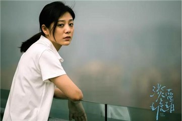 《淡蓝琥珀》剧照