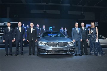 〈Yes香港现场〉甄子丹是坐新车 尽显巨星风范