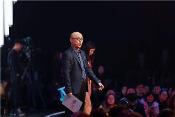 孟非支援大学谈恋爱