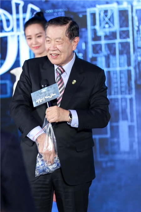 《心理罪之城市之光》亮相 李昌钰现场展身手力摔邓超