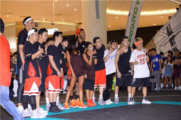 NBA球星德里克·罗斯与韩星HaHa Epik High等出席2016篮球大会决胜战活动