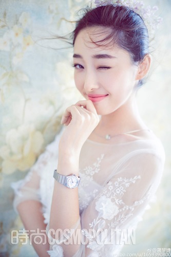 蒋梦婕撞脸周冬雨 网友:两人经历秘之相似