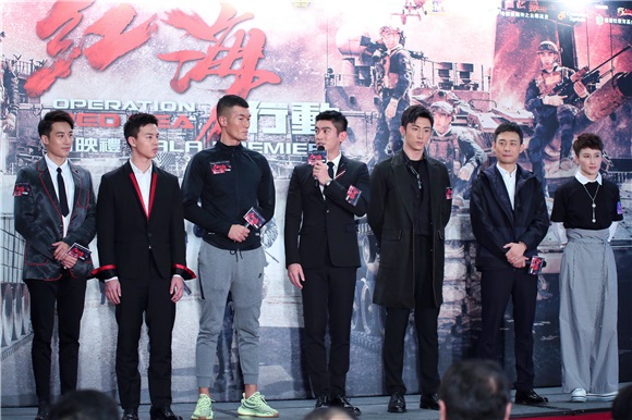 麦亨利现身《红海行动》香港首映 「最勇通讯兵庄羽」演绎不一样的「军人成长记」