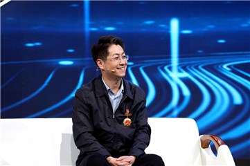 《我们的新时代》因大力推行农村殡葬改革，他曾收到威胁简讯？！