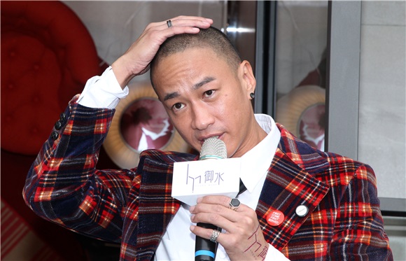 何润东开店男女舒压会馆