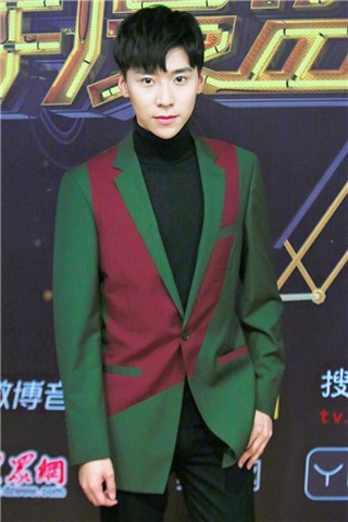 中联播榜颁奖盛典举行 王博文凭超高人气横扫多项大奖