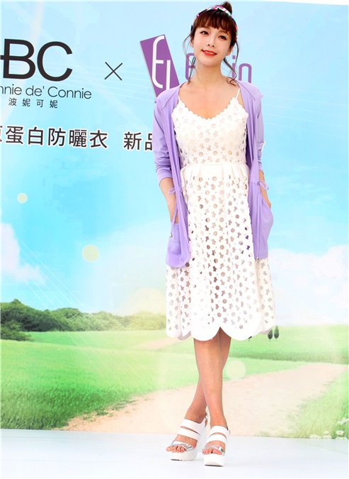 蔡淑臻防晒外套走秀