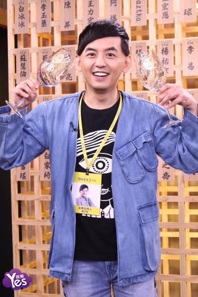 黄子佼46岁生日照工作 看3岁《佼心》感触多