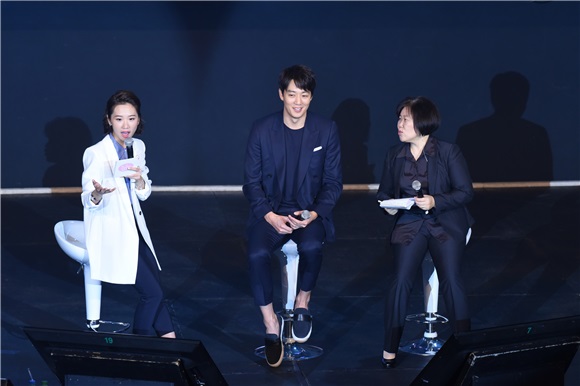 韩星金来元举办粉丝见面会