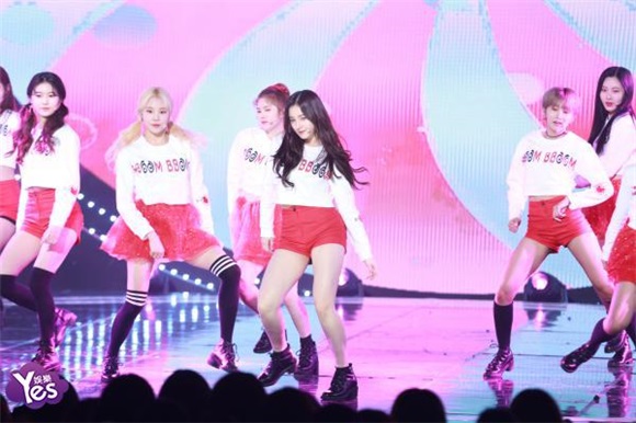 〈Yes 首尔现场〉MOMOLAND《The show》献精彩演绎获第一名