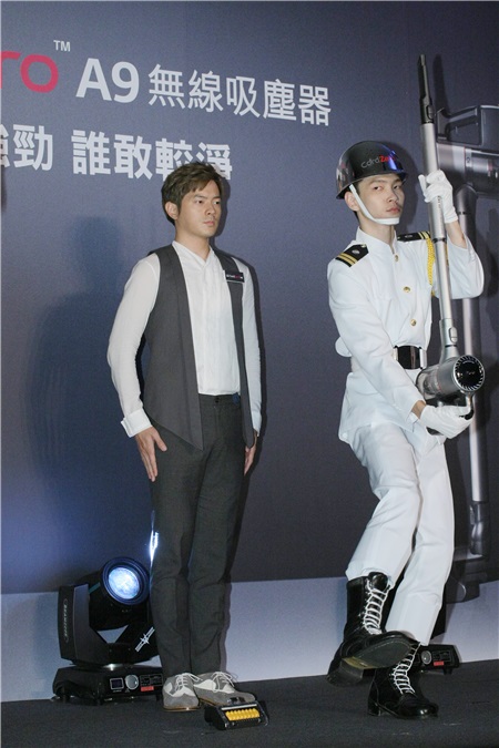 宥胜敬业赚奶粉钱 惊曝:老婆现正待产中