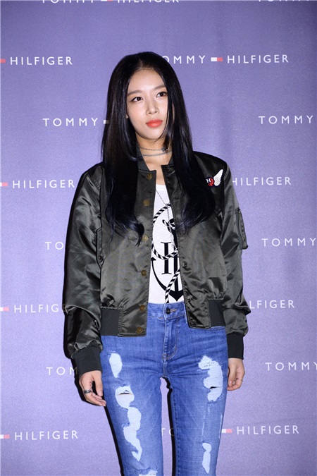 孙太英、婑斌、Yura、Vivian出席品牌活动