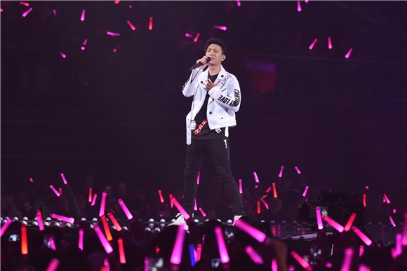 台北小巨蛋第12届KKBOX风云榜 五月天、林俊杰、容祖儿、田馥甄、玖一一、韦礼安等登台献唱