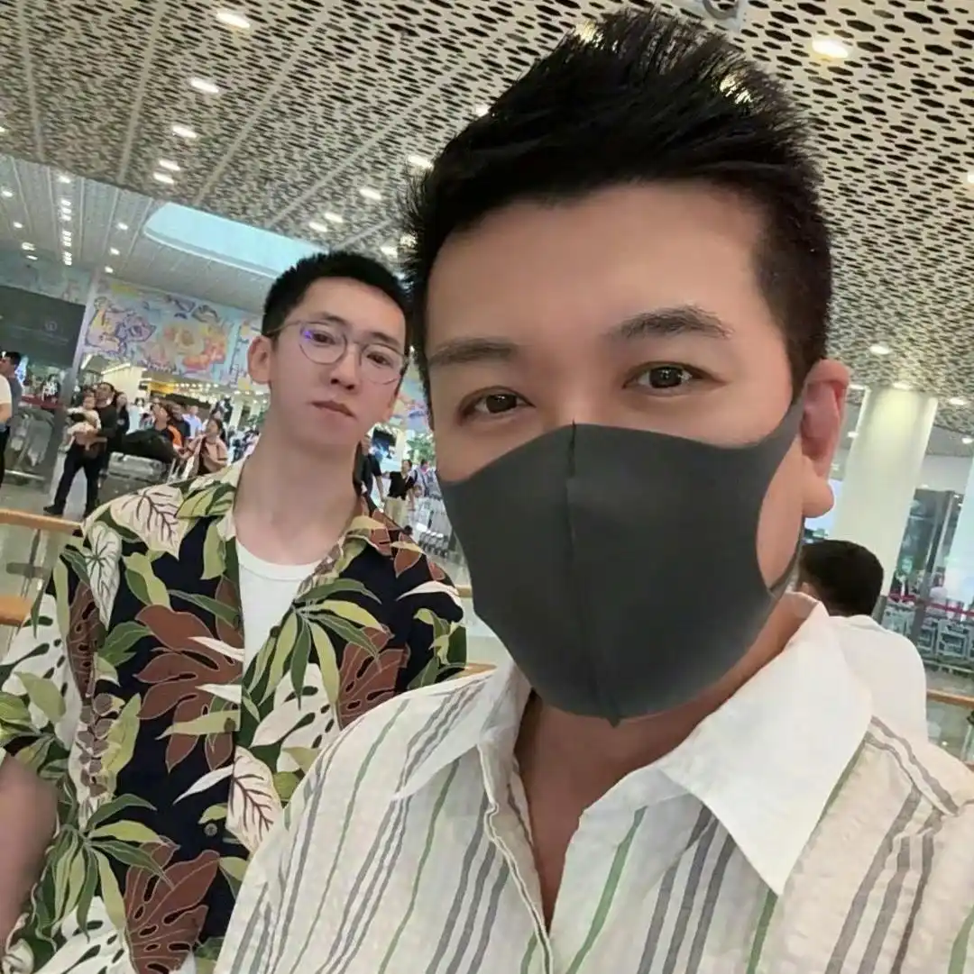 杨子水中戏网友辣评：女演员工伤 留几手大骂杨子不要脸