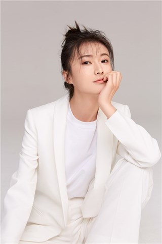 张苡宁写真大片曝光  笑容灿烂活泼俏皮